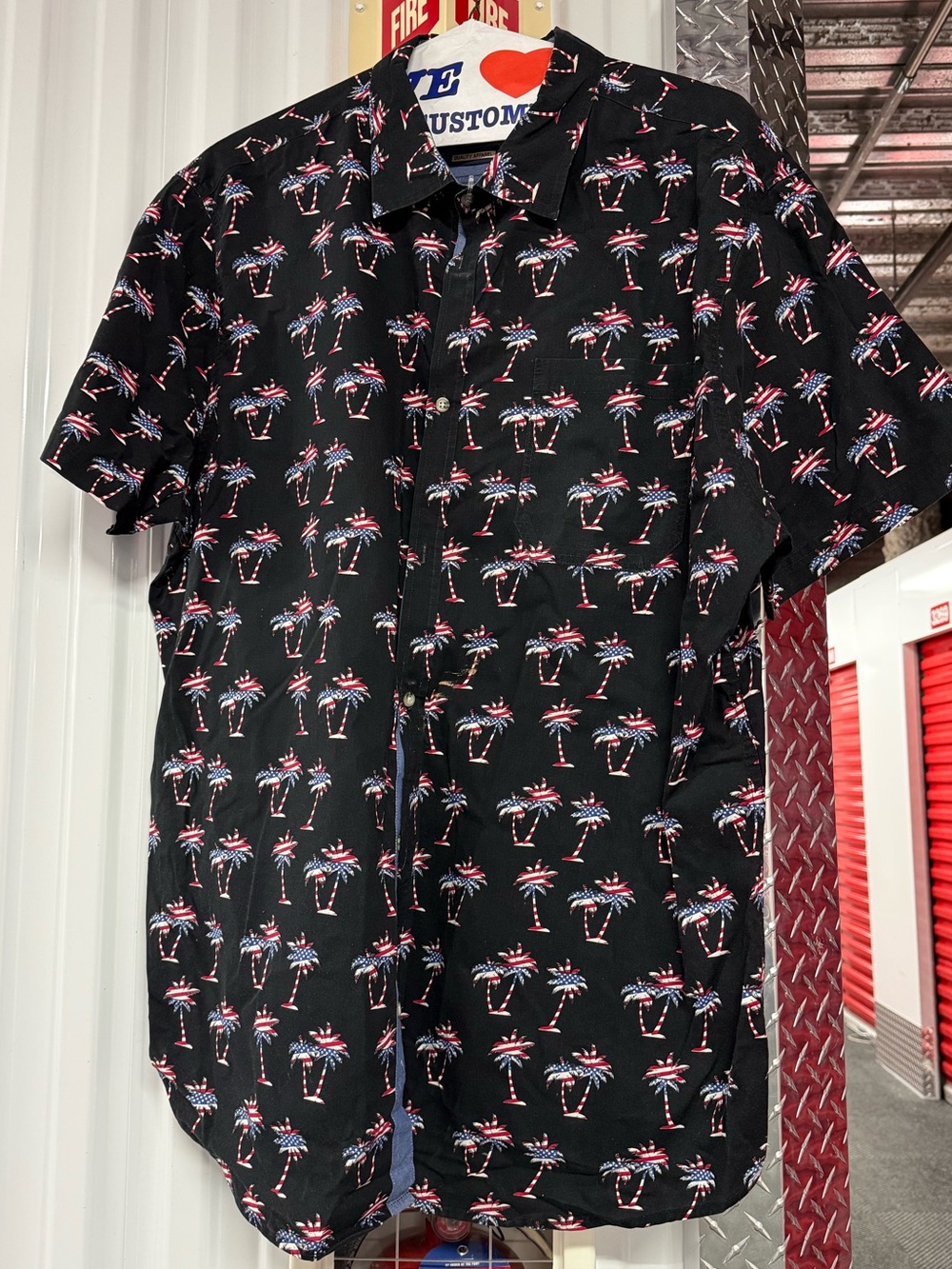 Men's Black Palm Tree Print Short Sleeve Shirt